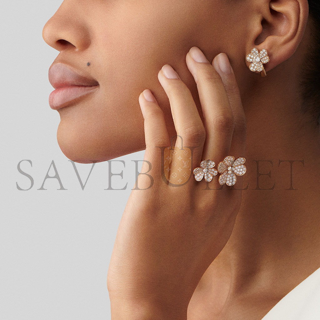 V*N CL*F arpels frivole between the finger ring vcarp7rk00